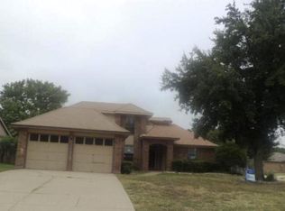 2602 Carrington Ln, Grand Prairie, TX 75052