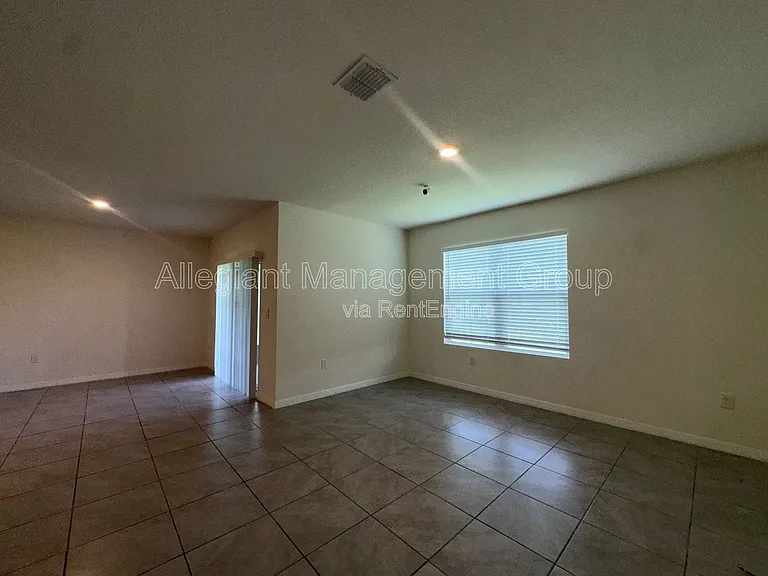 1554 Oak Reserve Dr — Photo 20