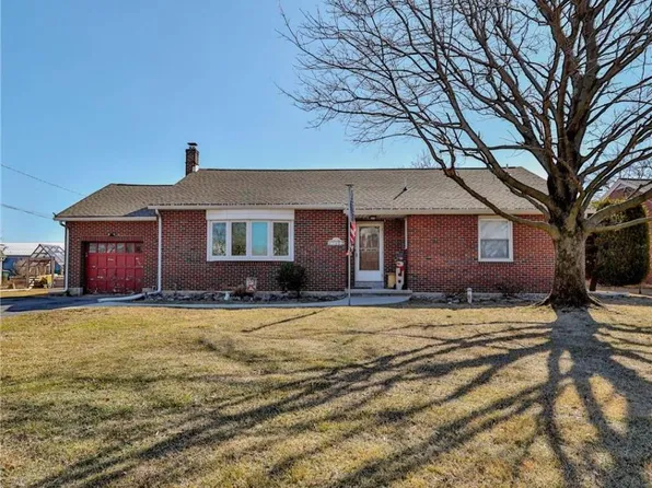 6346 Chapmans Rd, Allentown, PA 18106