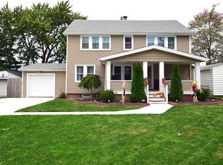 30213 Harrison St, Eastlake, OH 44095