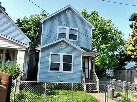 420 Iowa Ave