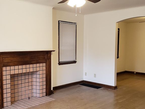 2nd image of 3145 Indianola Ave APT A