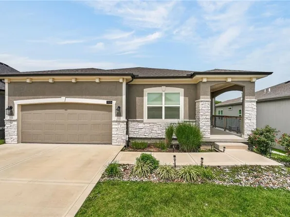 7029 N Cambridge Ave, Kansas City, MO 64119