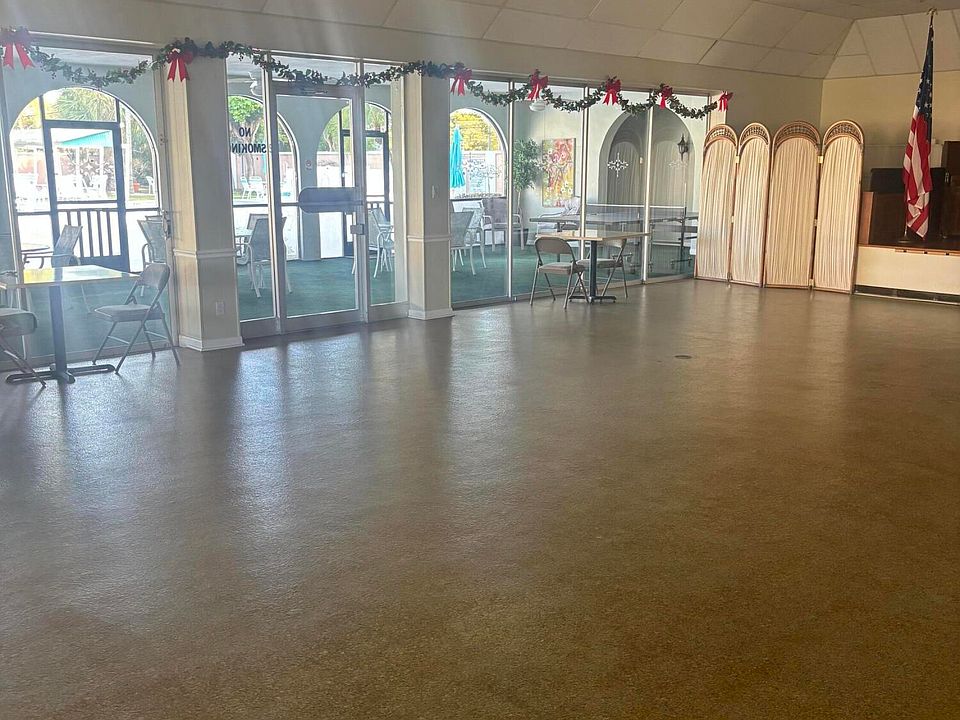 1st image of 400 NE 20th Street #A131