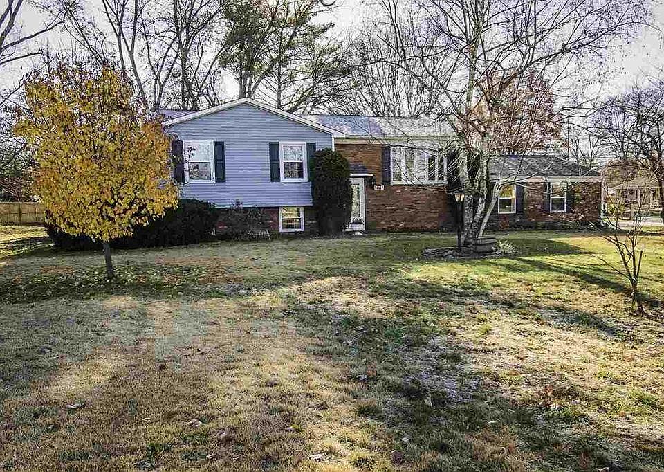 1st image of 3201 Bradley Dr