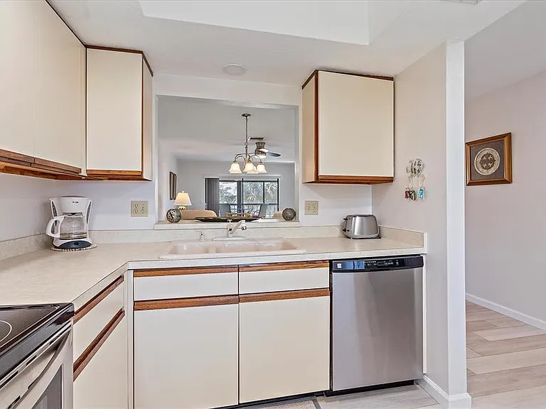 320 Mission Trl N #B — Photo 11