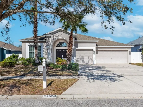 2044 Heartland Cir, Valrico, FL 33594