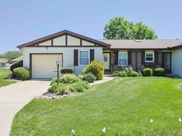 1870 Saint Michaels Ct, South Bend, IN 46614