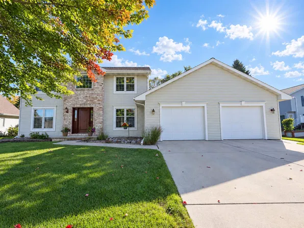 2141 Dorset Dr, Green Bay, WI 54311