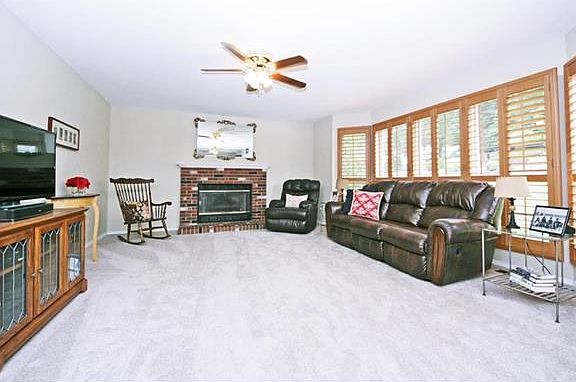 4th image of 2120 Telford Dr