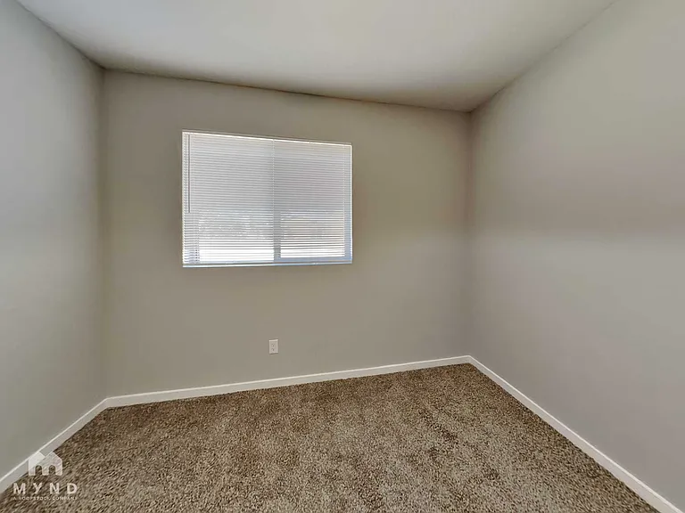 6041 S 8th Pl — Photo 12