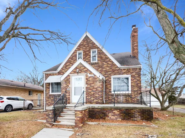 15065 Lincoln Ave, Eastpointe, MI 48021