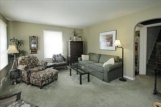 4th image of 199 Garrison Ave