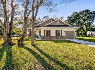 34 Camelia Dr, Pensacola, FL 32505