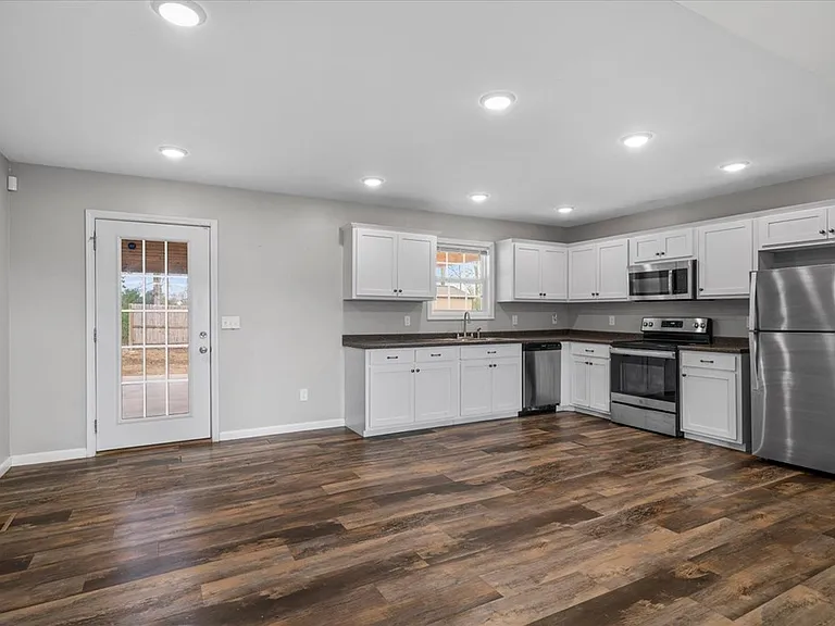 3143 Sonya Dr NW — Photo 10