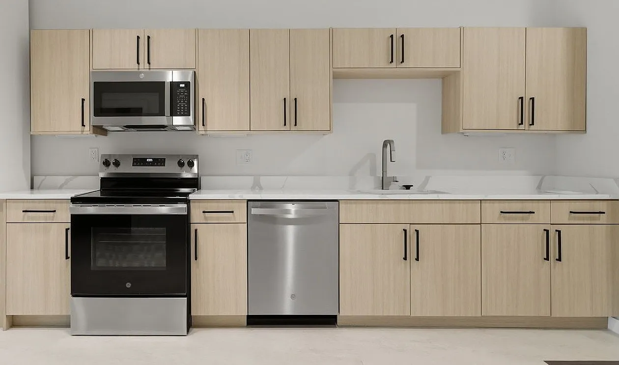 West 7th Apartments — Photo 3