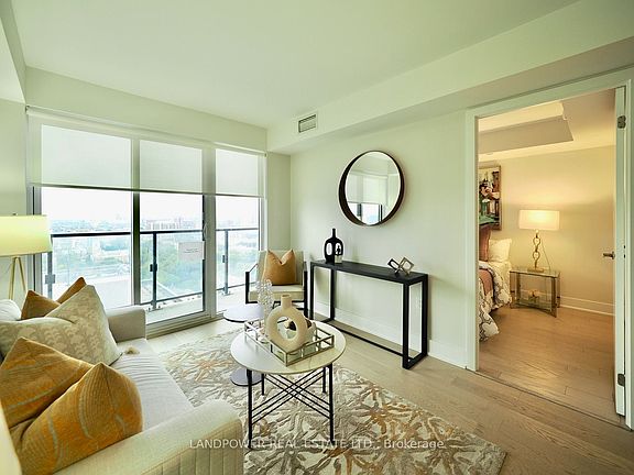 3rd image of 955 Bay St #2713