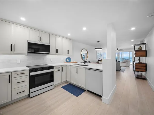 25870 Hickory BLVD #206, BONITA SPRINGS, FL 34134