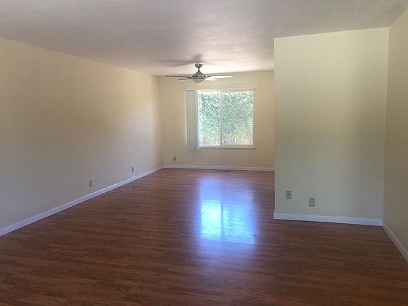 4th image of 215 La Crosse Dr