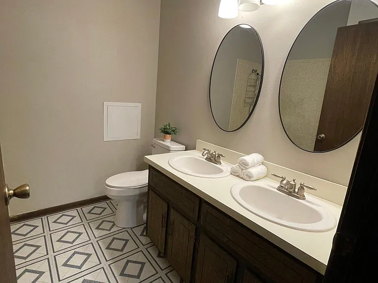 602 N 18th Ave — Photo 11
