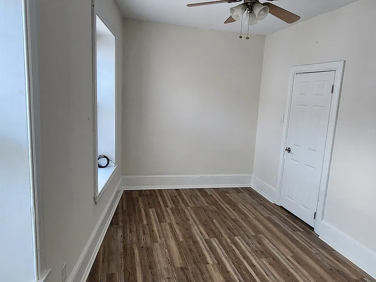 181 Dupont St — Photo 18