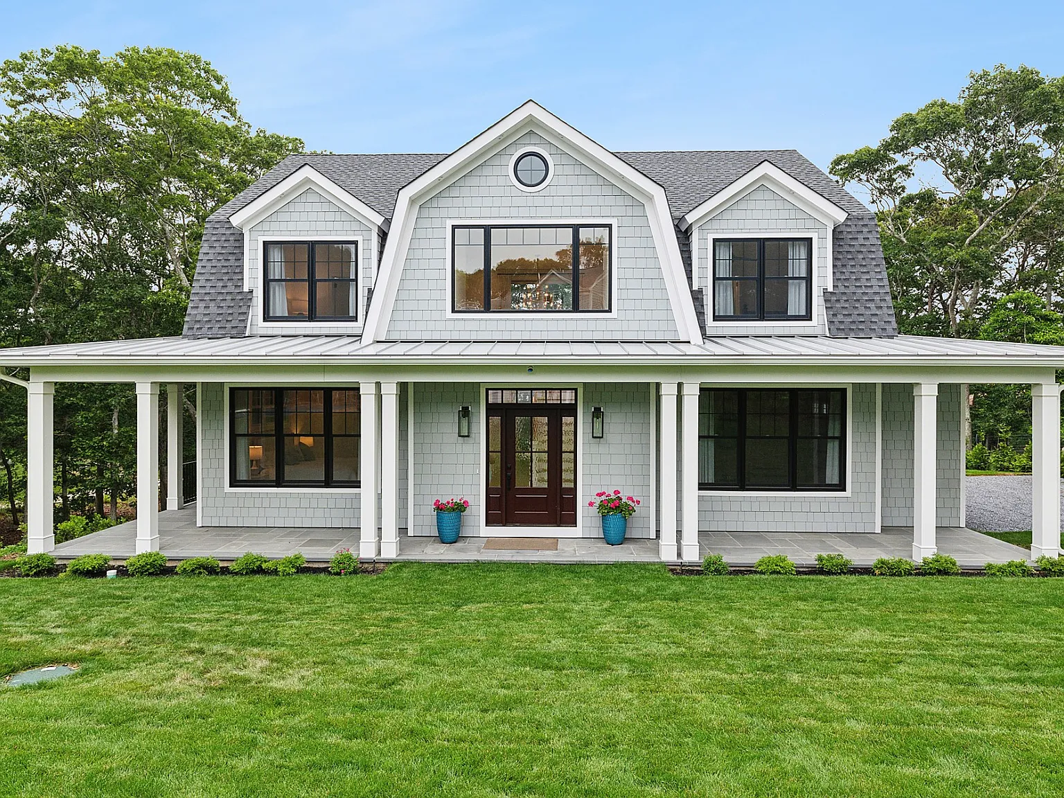 New Construction Gem In Hampton Bays — Photo 2