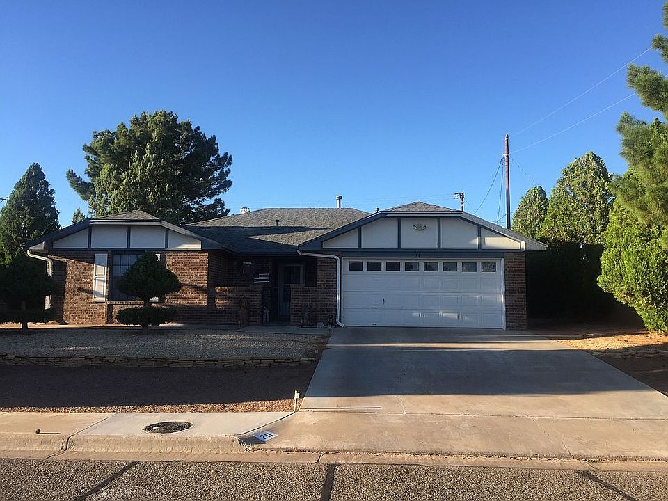 1st image of 211 Teakwood Dr