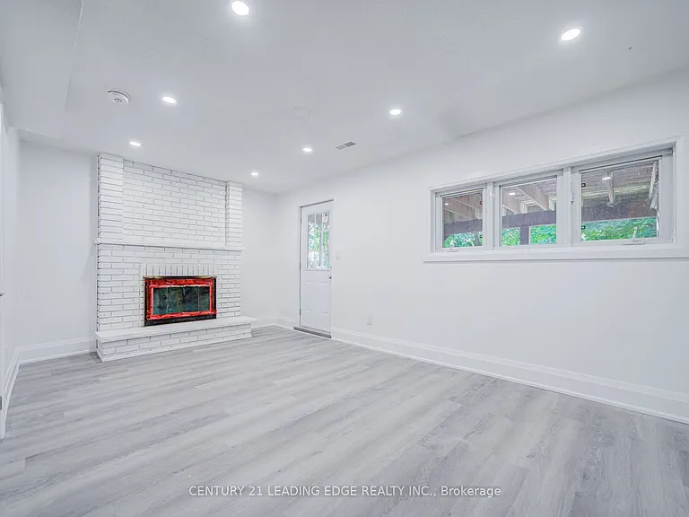 46 Hinchley Wood Grv #BASEMENT — Photo 5