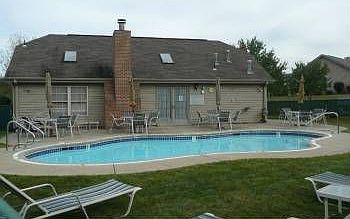 2nd image of 1419 Greenbriar Dr