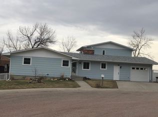 5 Prairieview Ct, Gillette, WY 82716