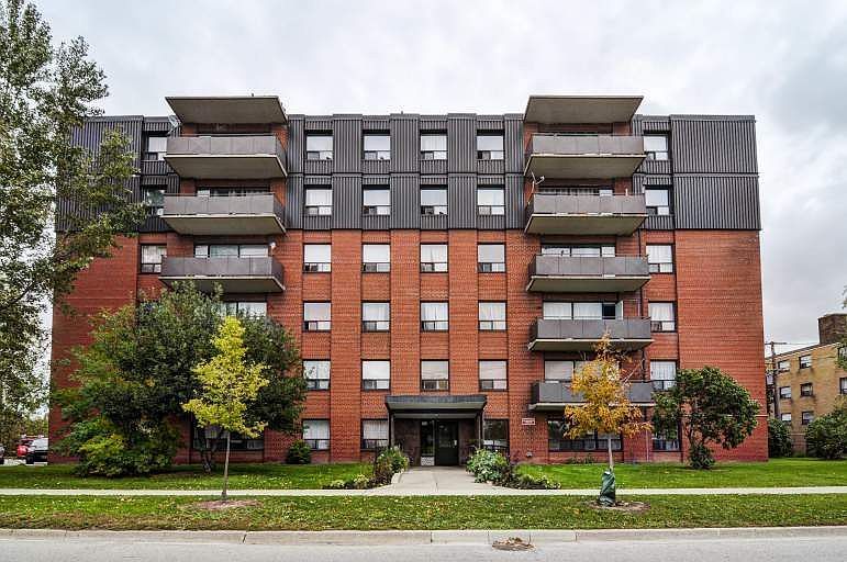 1st image of 1555 Birchmount Rd