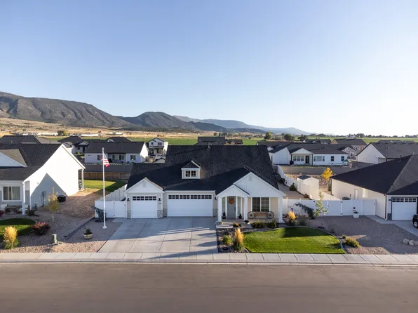 1044 E Southern Homestead Blvd, Enoch, UT 84721