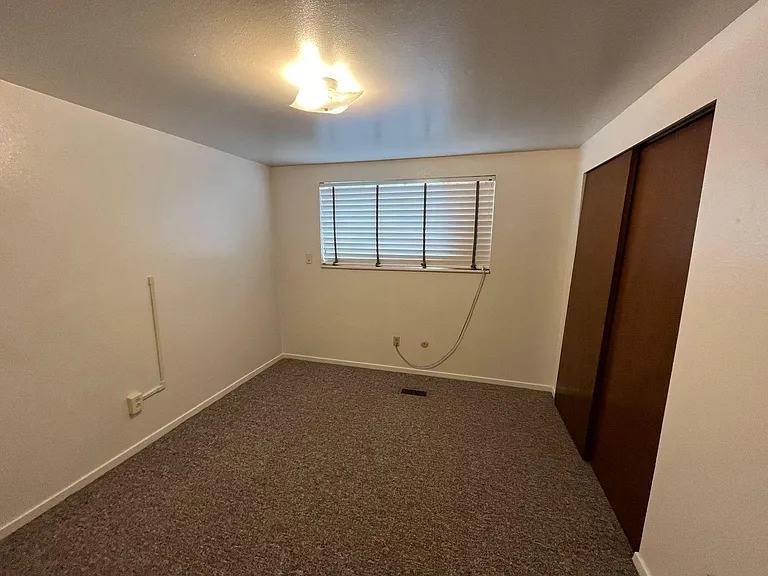 797 W 1200 N — Photo 4