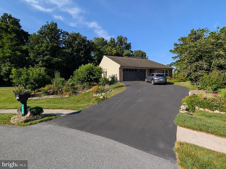 1st image of 14500 Cedarbrook Dr