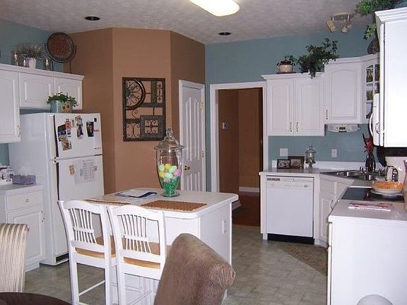 3rd image of 77 Wynd Star Ct