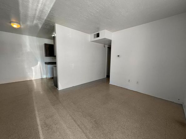 2315 N Jefferson St #5
