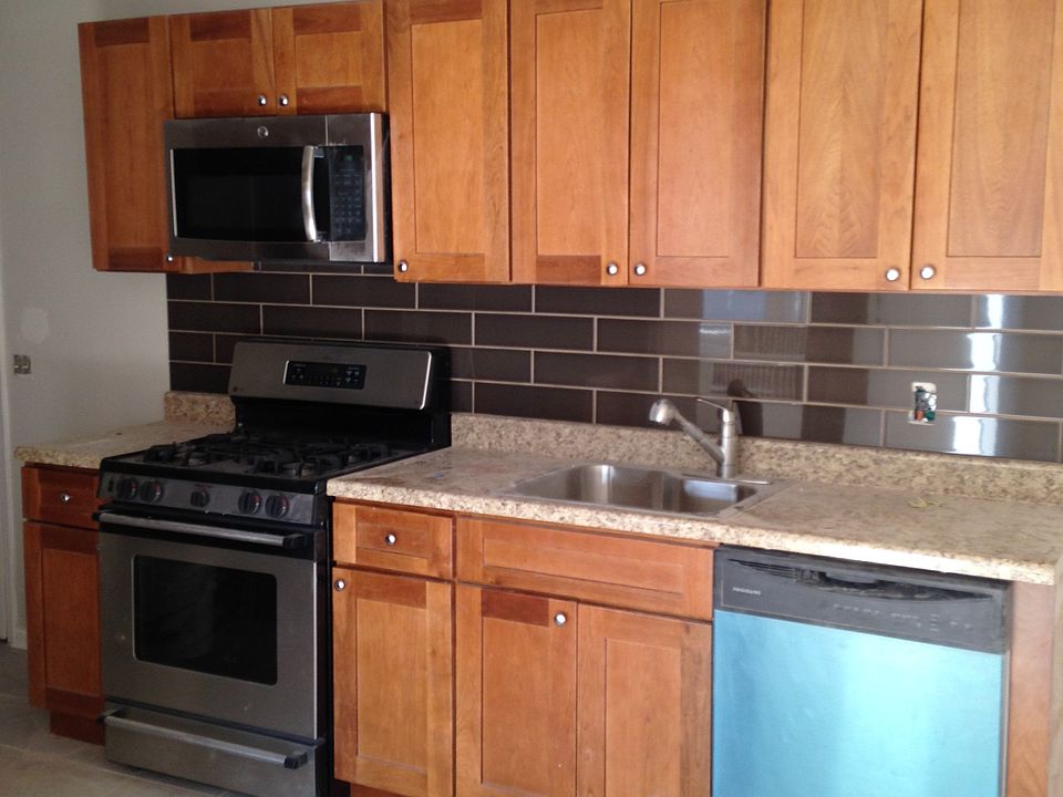2nd image of 61 Brighton Ave APT 13