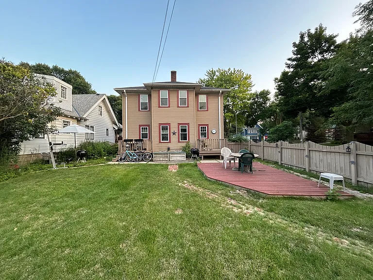 6432 W Wisconsin Ave — Photo 5