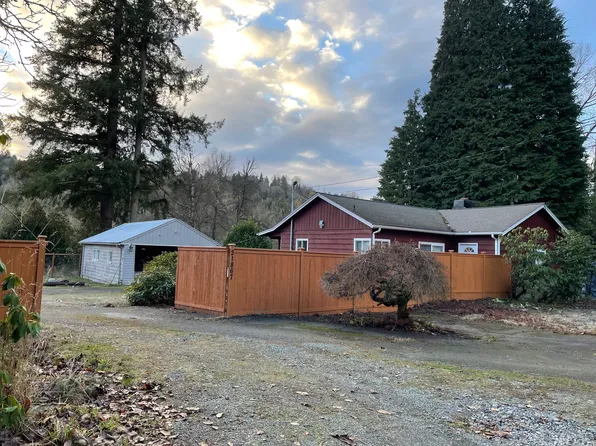 21867 NE Redmond Fall City Rd, Redmond, WA 98053