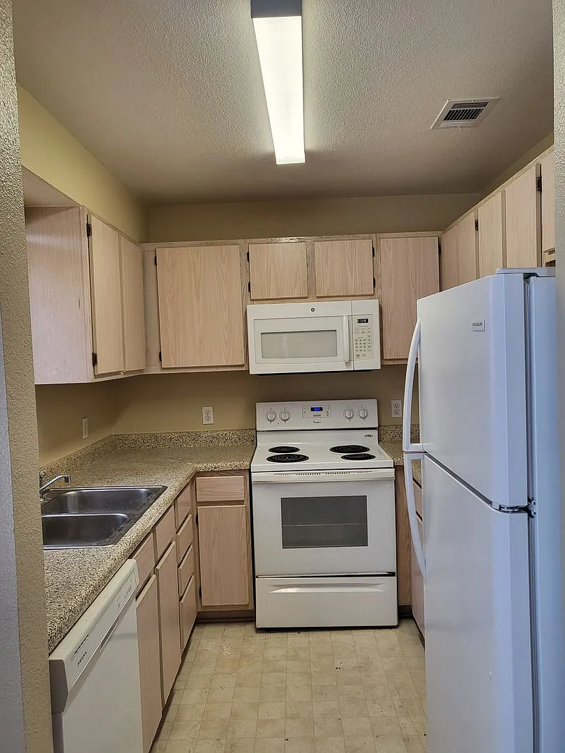 225 Kerby Street Apt D, Arlington, TX 76013 — Photo 4