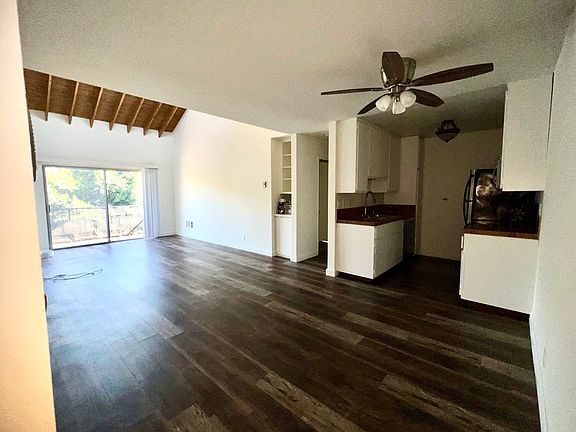 4th image of 533 Ashland Ave APT 203