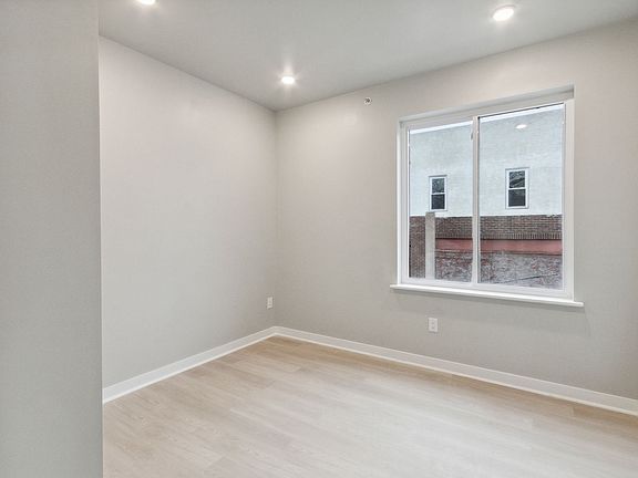 4th image of 316 S 52nd St
