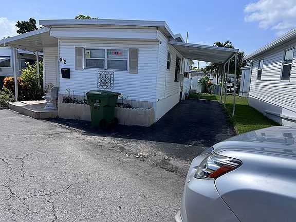 2nd image of 812 Buck St