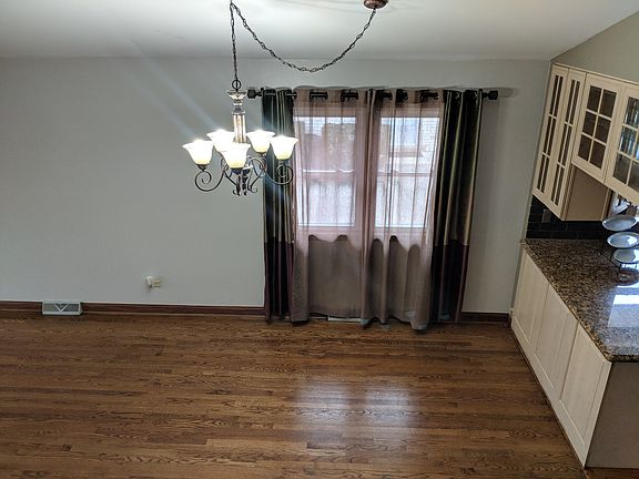 5th image of 11024 S Kostner Ave