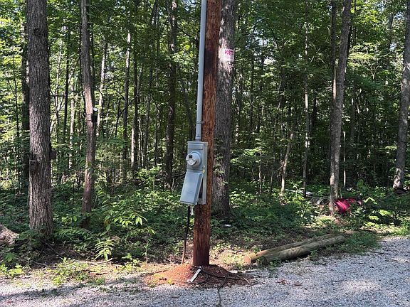 4th image of 300 Walker Rd