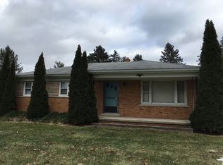 17485 Inkster Rd, Brownstown, MI 48174