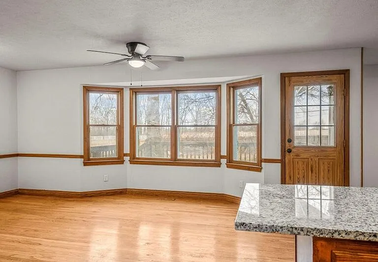 2145 S Todd Ave — Photo 6