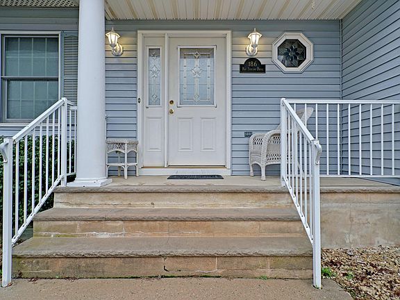 2nd image of 186 Bay Stream Dr