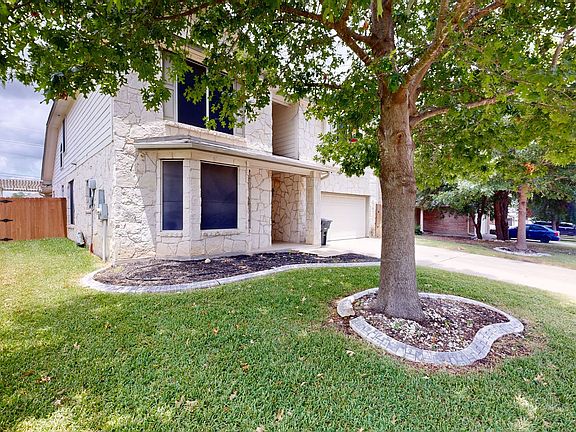 2nd image of 5813 Drystone Ln