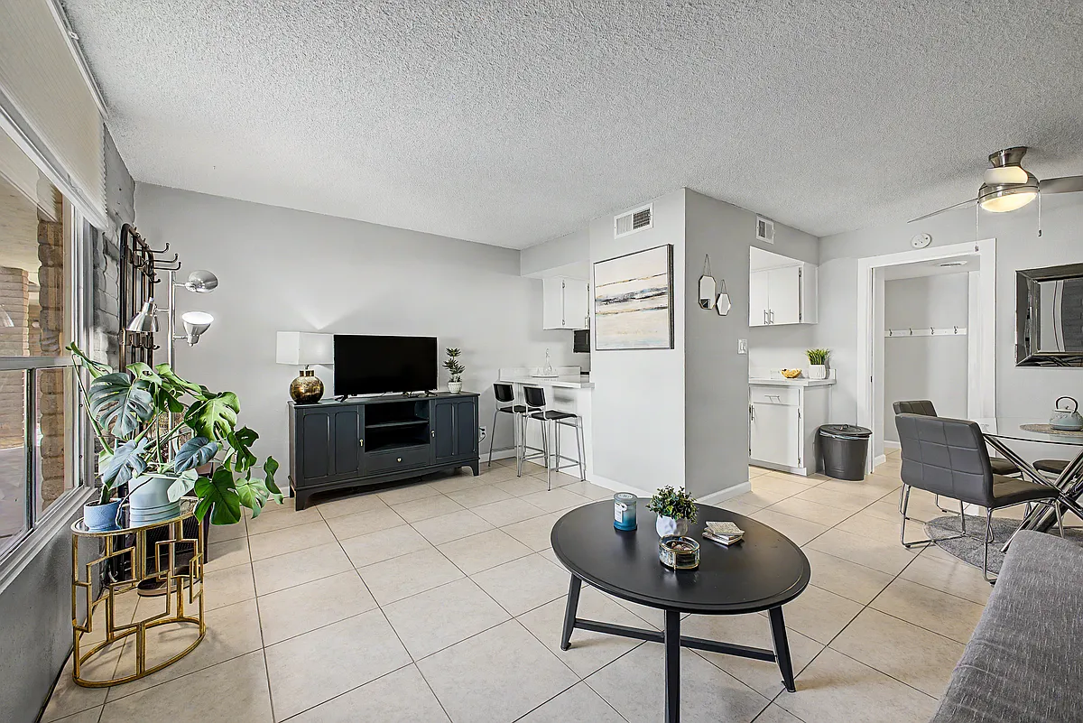 Building Photo - 3737 E Turney Ave #119